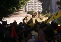 كر وفر بشارع رمسيس بين الداخلية والرفضى للانقلاب العسكرى