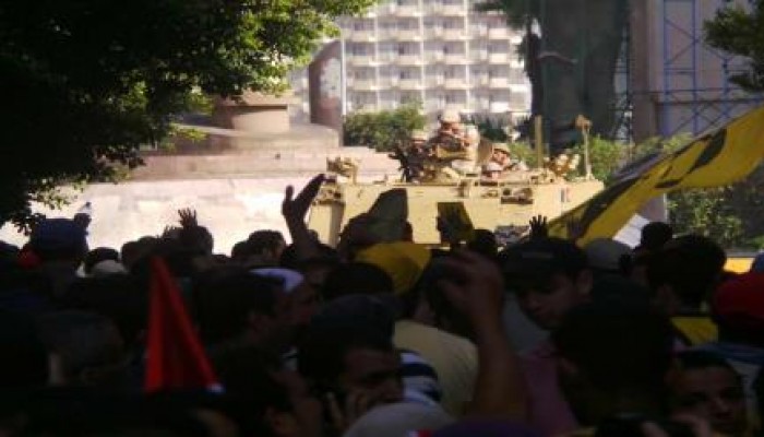 كر وفر بشارع رمسيس بين الداخلية والرفضى للانقلاب العسكرى