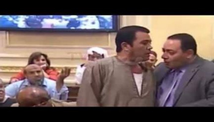 فضايح الـ 50 : بلهجة البلطجة  .."هنروح للسيسي نتكلم معاه" (فيديو)