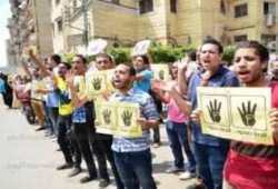مظاهرات حاشدة ضد الانقلاب في قطور غربية