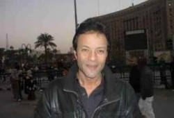 فوض السيسي فذاق من نفس الكأس: الممثل هشام عبد الله بعد اعتقال زوجته "زهقنا يا سيسي"