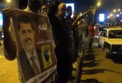 رافضو الانقلاب في سلاسل منددة باستمرار مسلسل اختطاف مناهضي الإنقلاب بالفيوم (فيديو)