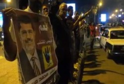 رافضو الانقلاب في سلاسل منددة باستمرار مسلسل اختطاف مناهضي الإنقلاب بالفيوم (فيديو)