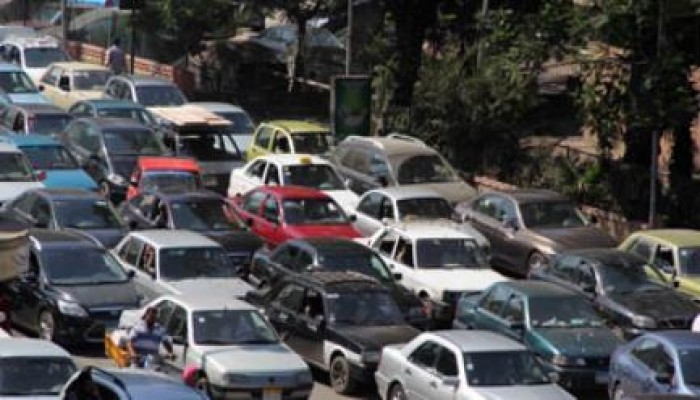 مصر مشلولة مروريا بسبب كثرة  الحشود في الشوارع