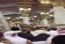 شيخ بالمسجد النبوي يصدع بالحق ويقول أن انقلاب مصر حرب على الإسلام والمسلمين (فيديو)
