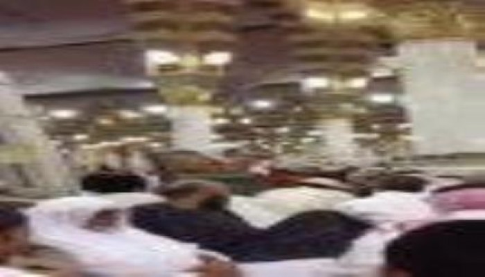 شيخ بالمسجد النبوي يصدع بالحق ويقول أن انقلاب مصر حرب على الإسلام والمسلمين (فيديو)