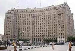 قوات من جيش  الانقلاب تغلق مداخل التحرير لمنع صلاة العيد به