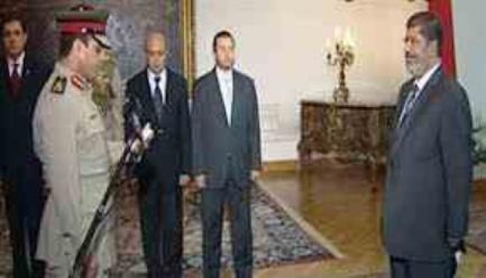 أحمد منصور: السيسي شخصية ضعيفة ومنهزمة