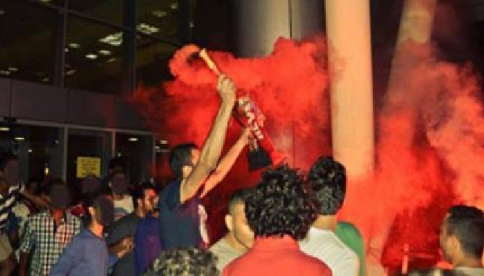 19 مصاب حصيلة اعتداء الأمن على أولتراس أهلاوي في مطار القاهرة