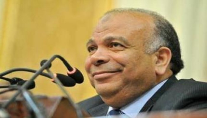 د. سعد الكتاتني من خلف الإسوار يهنئ الشعب المصري بعيد الأضحى
