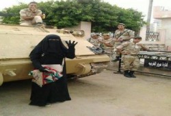 صورة وتعليق .. حراائر مصر "لا يخشون أحدا إلا الله"