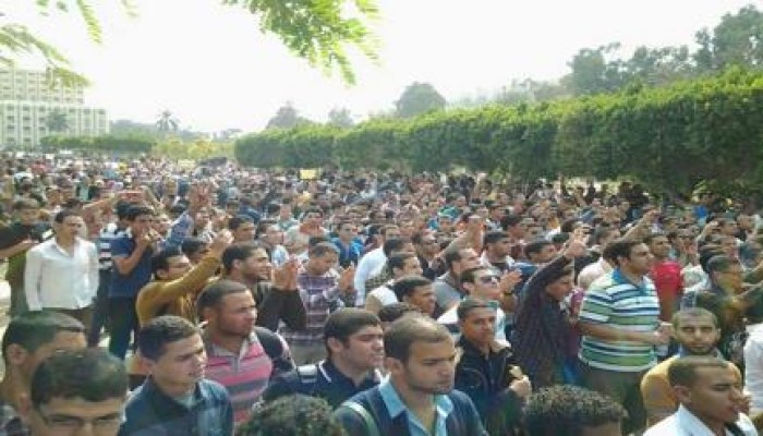 طلاب ضد الانقلاب :اليوم كان انطلاقة عفوية .. وغدا الانتفاضة الكبرى في جامعة الأزهر