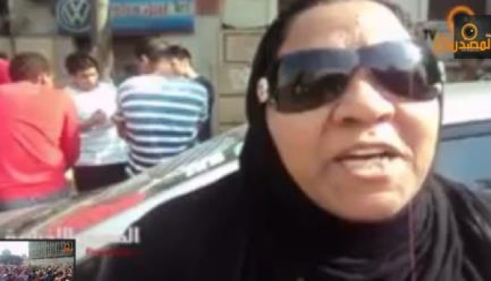 أم أحد معتقلي الأولتراس: فوضنا السيسي لمحاربة الإرهاب مش لحبس ولادنا (فيديو)