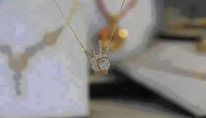 "رابعة" تدخل دنيا اكسسوارات الفتيات في مصر