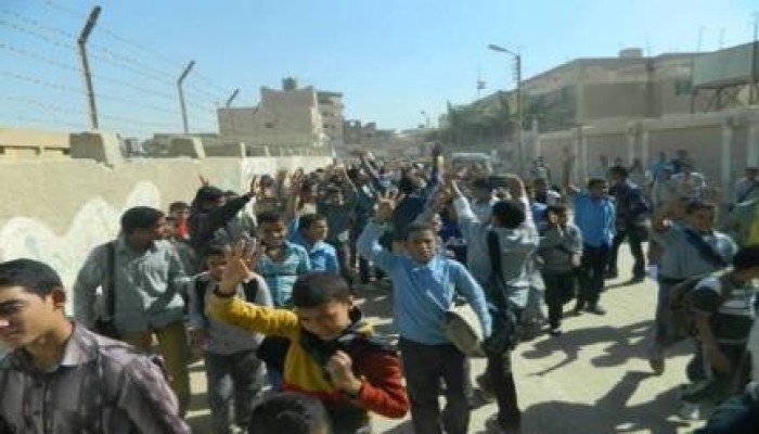 مسيرات طلابية رافضة الانقلاب بمركز طامية الفيوم (صور)