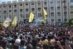 الألاف من طلاب الأزهر بالقاهرة ينتفضون ضد الإنقلاب العسكرى
