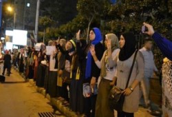 الاسكندرية: وقفات ومسيرات وسلاسل بشرية ليلية رفضا للانقلاب العسكري (صور)