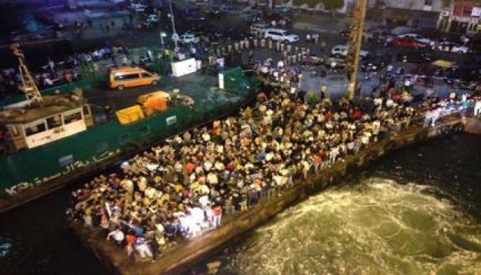 مصرع اسرة كاملة غرقا داخل سيارتهم في بور سعيد