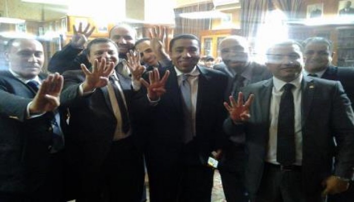 صورة وتعليق .. قضاة من أجل مصر