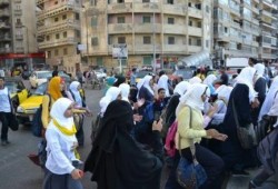 طالبات الاسكندرية يشعلن الكورنيش وجامعة الأزهر (صور)