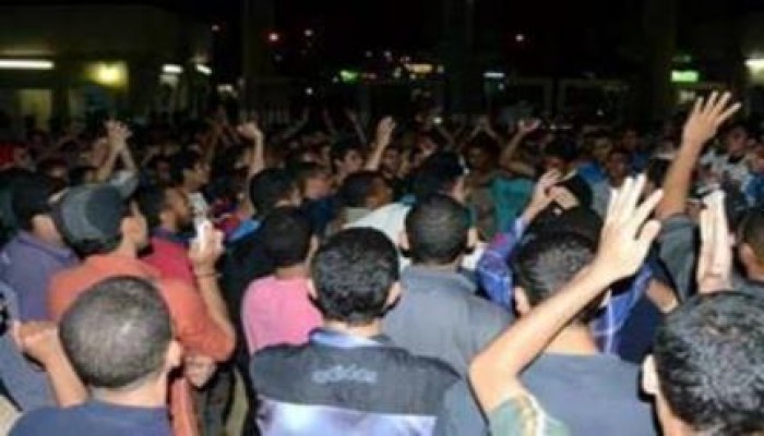 رغم إرهاب الانقلابيين: طلاب الأزهر ينتفضون ليلا بالمدينة الجامعية ضد الانقلاب (بث مباشر)