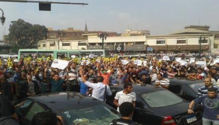 ثورة مصرية أمام دار القضاء العالي في فعاليات أسبوع الصمود