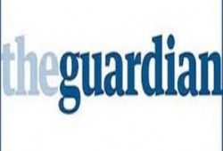 كبير مراسلي الجارديان : محاكمة الرئيس مرسي سياسية هدفها ابعاد الاخوان عن المشهد