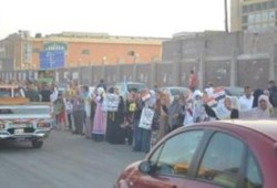 الاسكندرية: وقفة بسيدي بشر وسلسله بشريه بـطريق الكورنيش لرفض الإنقلاب العسكري