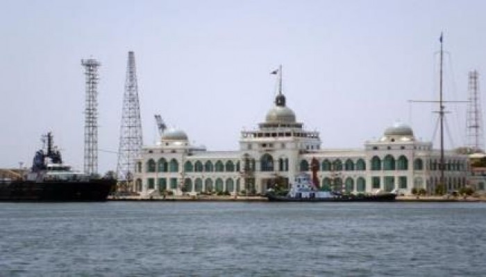 بالفيديو تقرير ناري للجزيرة عن فضيحة تعاقد السيسى مع شركة صهيونية  لتأمين قناة السويس