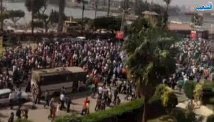 بالفيديو مشهد مهيب و أعداد لا نهائية لأنصار الشرعية في يوم محاكمة ارادة الشعب