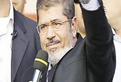 الهند تطالب عودة مرسي وتكشف عن اتفاق معه على إنتاج قمر صناعي مصري هندي