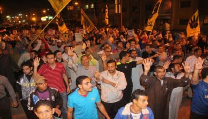 مسيرة ليلية من مسجد بني سويف الجديدة لتحية صمود الرئيس (بث مباشر)