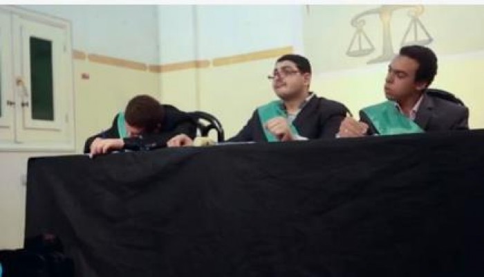 بالفيديو رائعة روائع ميديا من داخل قاعة محاكمة الرئيس