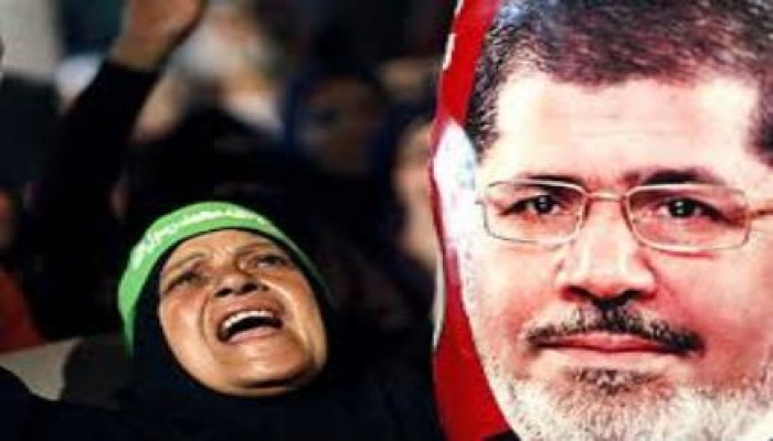 مسيرة للتنديد بمحاكمة الرئيس الشرعى بالعريش