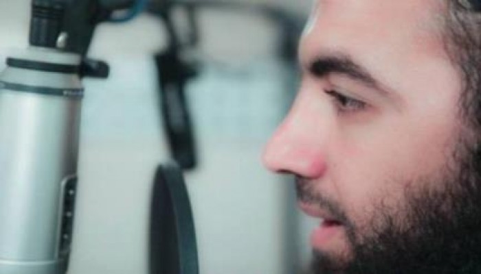 في رثاء الشهيد عمرو عبد الرحمن " سيظل صوتك يذكرنا بالصلاة"