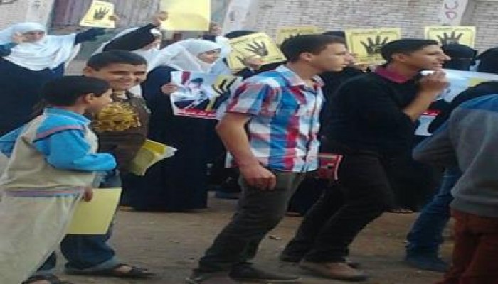 مسيرة لطلاب ضد الانقلاب بسيدي سالم بكفر الشيخ (صور)