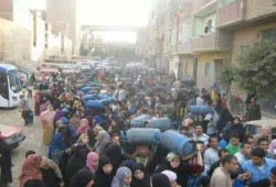 الإسماعيلية: الشرطة تعتقل العشرات بعد إطلاق الغاز على مواطنى فايد أمام مستودع للأنابيب