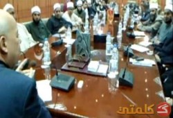 محافظ بور سعيد للعلماء "اللي هيعترض علي النظام هضربه بالقلم علي وشه