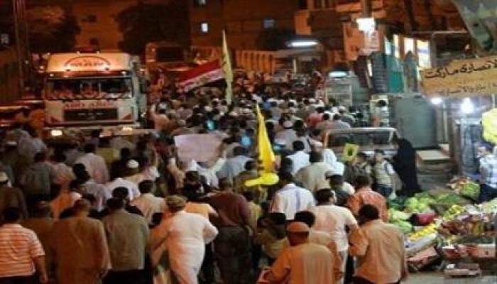 الآلاف يجوبون شوارع أسوان للمطالبة بالقصاص للشهداء