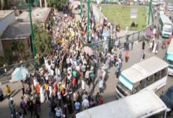 وصول مسيرة  مسجد المحروسة لشارع  "جامعة الدول"