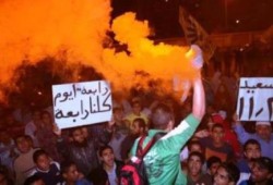 بالصور.. وقفة لأهالي بورسعيد ضد الانقلاب العسكري في ذكرى محرقة رابعة