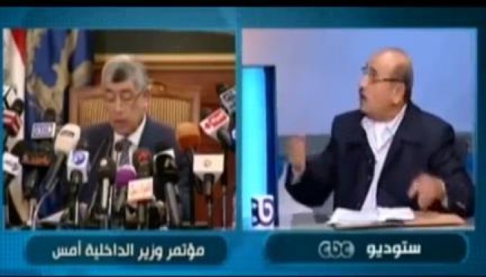 بالفيديو لواء شرطة علي الهواء أي حد هيتظاهر هنديله بالجزمة وبالقانون
