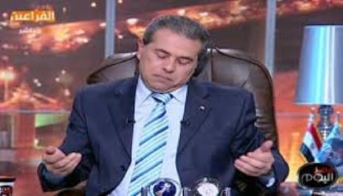 بالفيديو أراجوز العسكر يقسم " والله العظيم الإخوان راجعين "