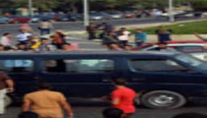 عشرات المصابين من جراء الهجوم الغاشم علي طلاب جامعة القاهرة