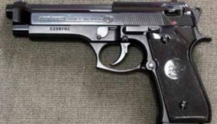 ضابط يقتل أمين شرطة بطلقة نارية في صدره