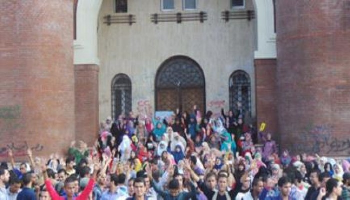 مسيرة مليونية  من مسجد المحروسة دعما لمليونية "القصاص قادم"