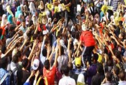 انطلاق مظاهرات مسجد الإيمان بعمر مكرم في  مليونية "القصاص قادم