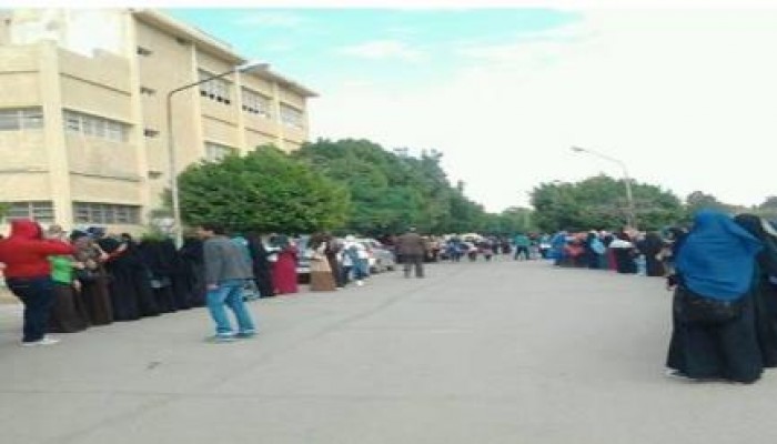 طلاب الجامعة القديمة بالإسماعيلية ينتفضون ضد حكم العسكر