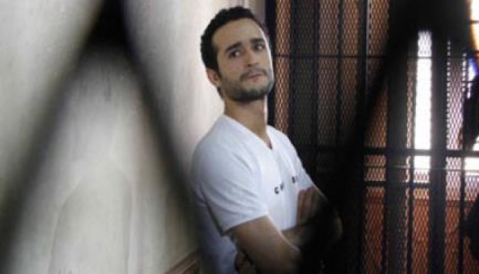 احنا بتوع  التفويض  : القبض علي دومة وحجزه في قسم البساتين