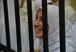 محامي حرائر الإسكندرية المحاكمة باطلة والفتيات يهزون جنبات القاعة بالهتاف